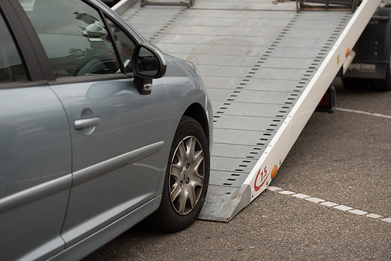 Emergency-Towing-Service-Flatbed-Transport Emergency Towing Service