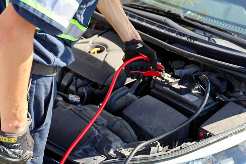 Towing-Companies-Expert-Roadside-Assistance-Lifesavers-Towing Towing Companies