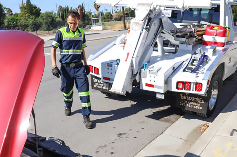 Towing-Companies-Lifesavers-Towing Towing Companies